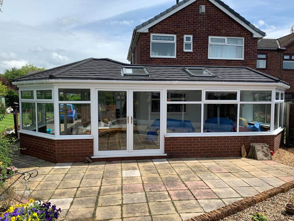 Energy Efficiency & Comfort: Benefits of an Insulated Conservatory Roof